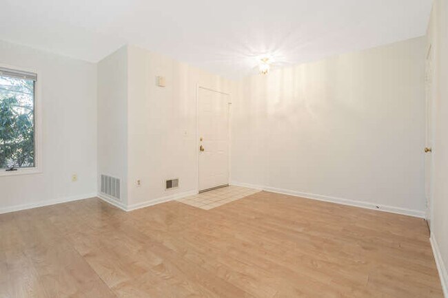 Building Photo - 41 Troon Terrace