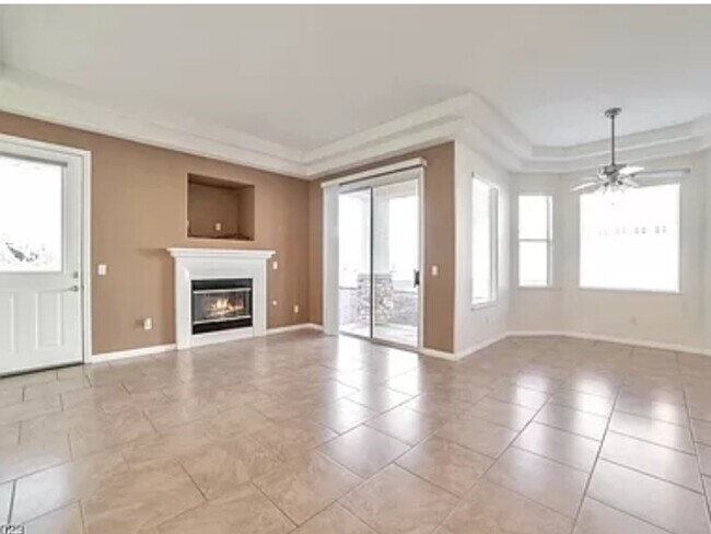 Foto del edificio - 237 Garrett Ln