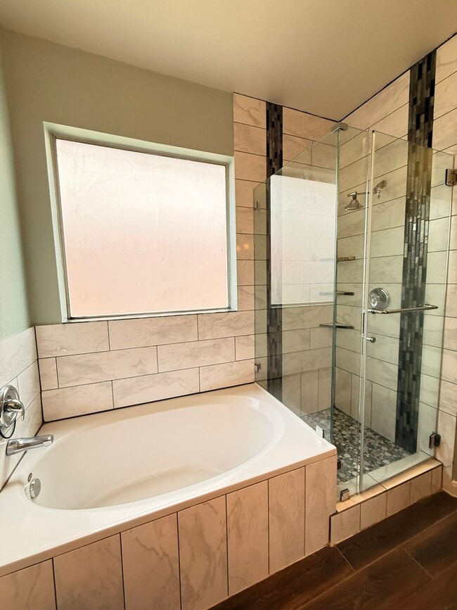 Foto del edificio - 23603 Maple Vista Ln