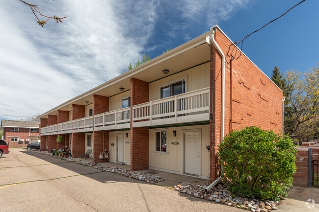 Private unit entrances - Laguna Gardens