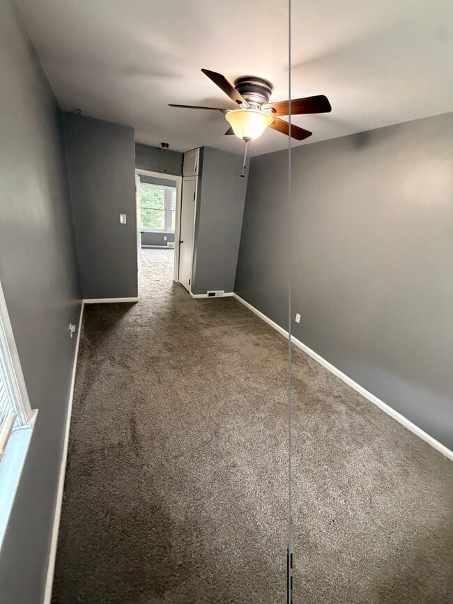 Bedroom - 317 E Chart St