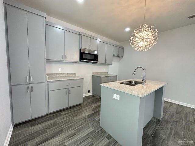 Building Photo - 3924 Las Vistas Ln
