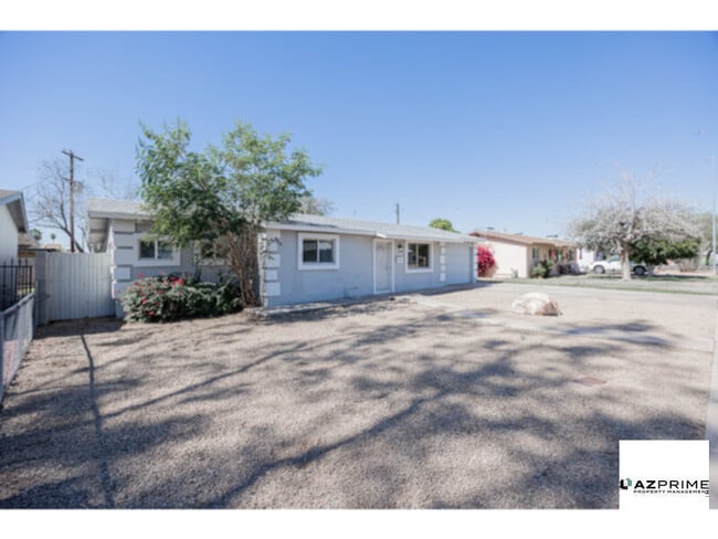 Photo - Stylish 3/2 Mesa House!