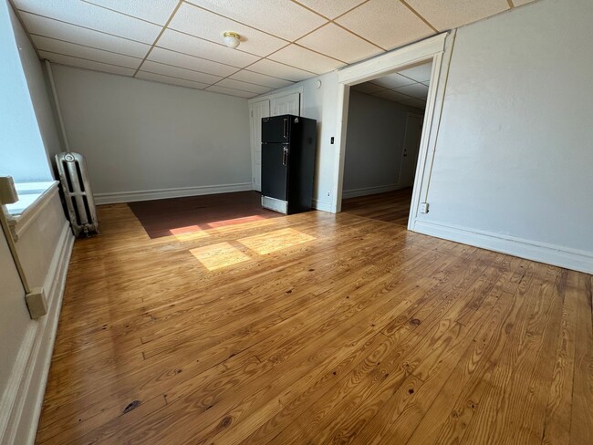 Building Photo - 607 N Eighth St