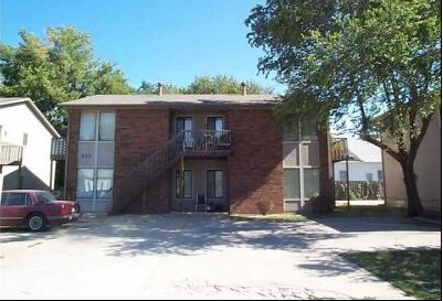 Primary Photo - Woodriver Apartments