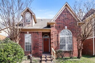 Building Photo - 622 W Ashley Glen Cir