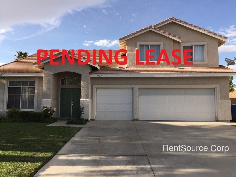 Primary Photo - 1769 Blackberry Ct