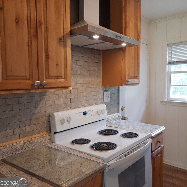 Foto del edificio - 1638 E Woodberry Ave