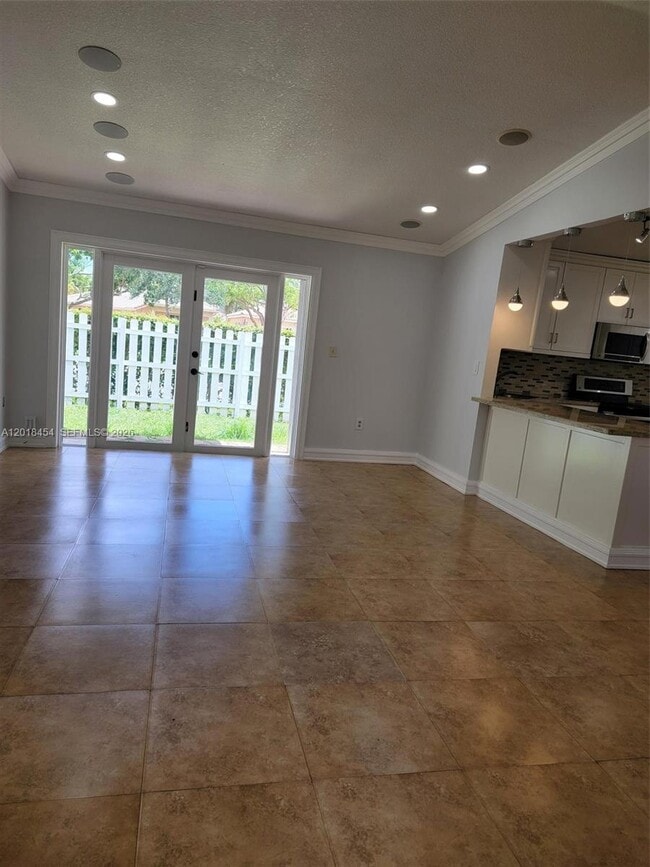 Foto del edificio - 14115 Langley Pl
