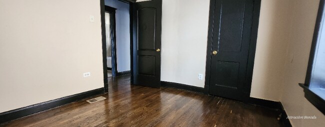 Building Photo - 6646 S Bishop St