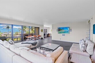 Building Photo - 4900 N Ocean Blvd