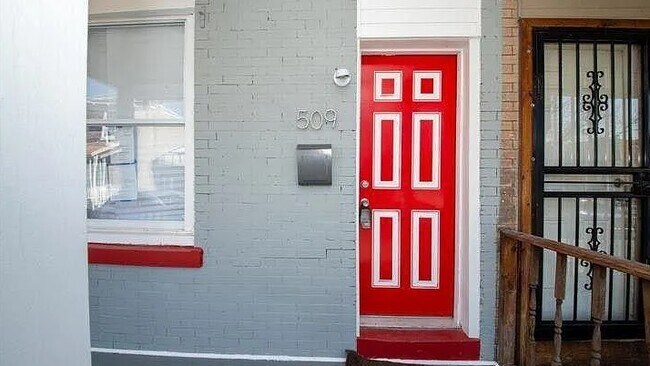 Building Photo - 509 N Paxon St
