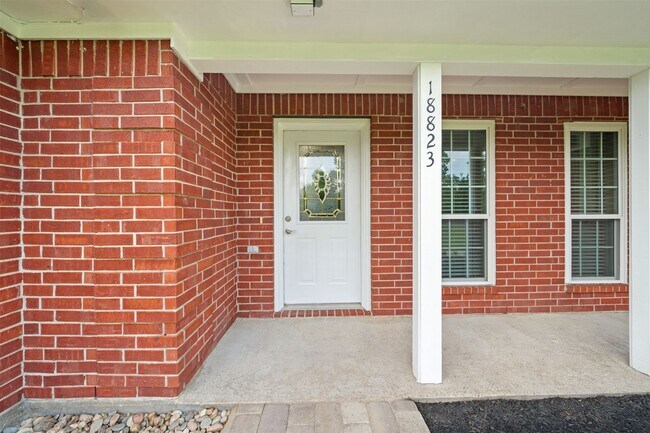 Foto del edificio - 18823 Cypress Church Rd