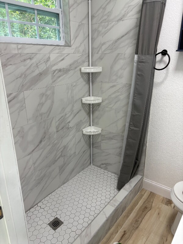 Foto del edificio - 710 E Crenshaw St