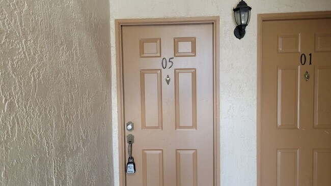 Foto del edificio - Townes of Southgate 2 Bedroom 2 Bathroom F...