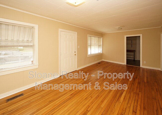 Foto del edificio - 2214 Midland Park Rd