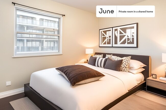 Building Photo - Room in Shared 4 bed/2 bath home in Flatbush