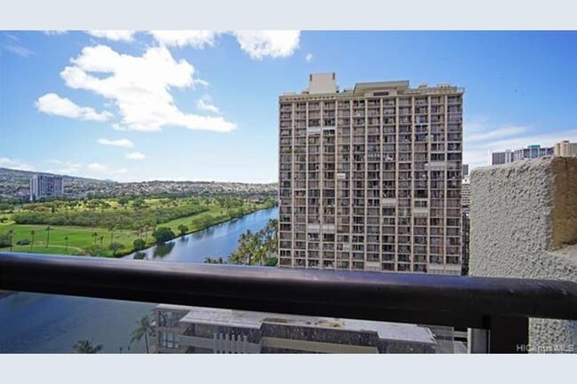 Building Photo - 444 Nahua St