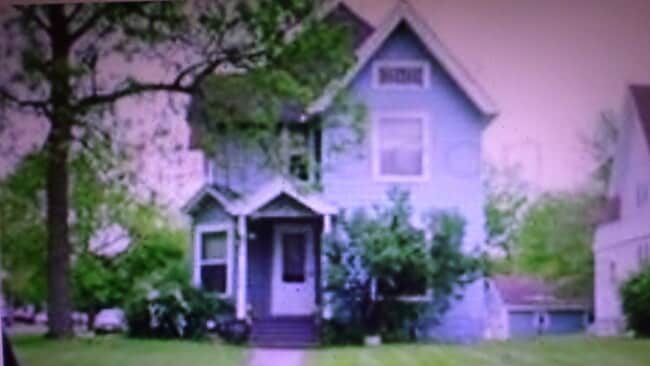 Foto del edificio - 906 N Grand Ave