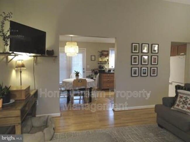 Foto del edificio - 10603 Hamiltons Crossing Dr