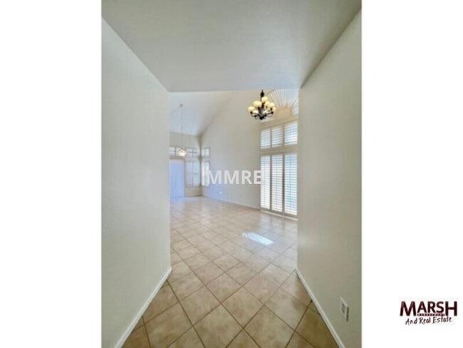 Building Photo - Very nice 2-story 3 bedroom home with comm...