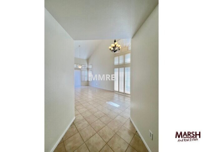 Foto del edificio - Very nice 2-story 3 bedroom home with comm...