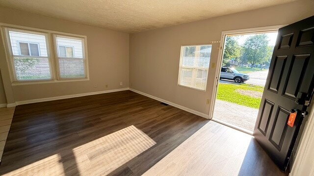 Foto del edificio - WEST SIDE 3 BEDROOM RANCH HOME AVAILABLE NOW!