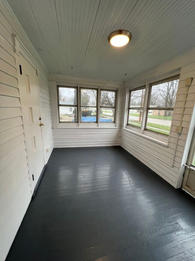 Foto del edificio - Newly Remodeled 4 Bed House Available Now!