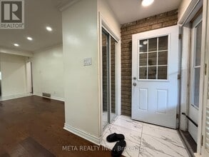 Building Photo - 556 McCowan Rd