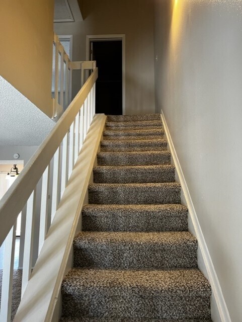 Entry - 2103 Mount Washington Ave