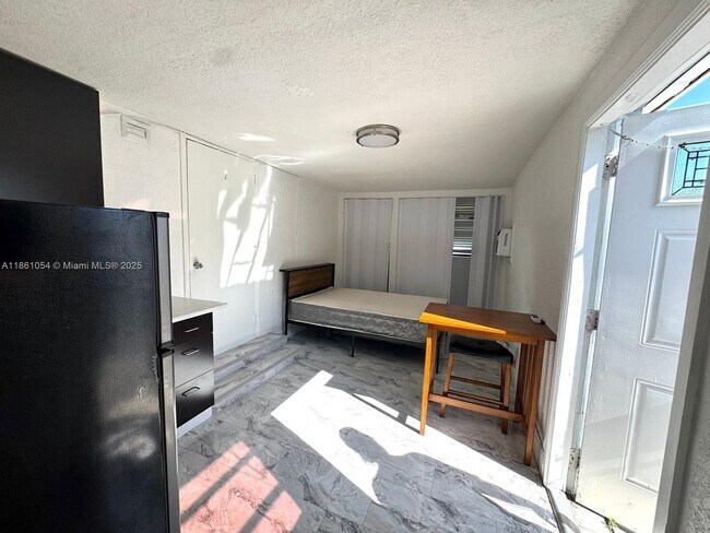 Foto del edificio - 4119 SW 49th St