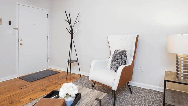 Foto del edificio - 251 Meeting St