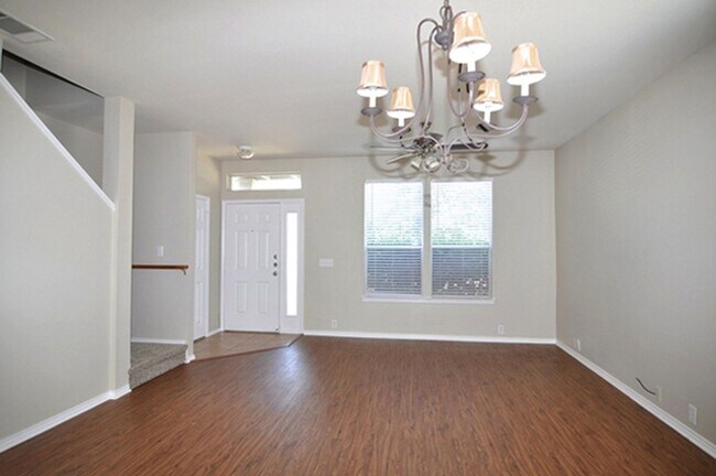Foto del edificio - Great Townhome in desirable Keller ISD!