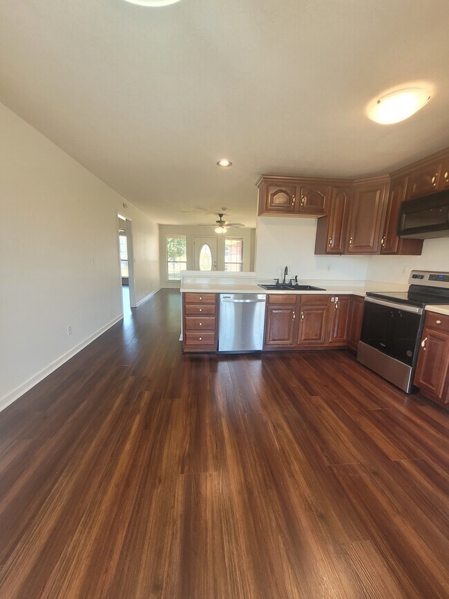 Kitchen - 250 Alex Ln