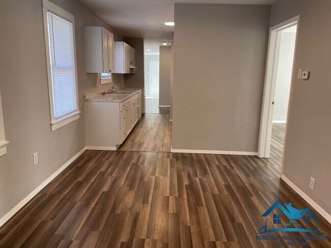 Foto del edificio - 408 S Harrison St