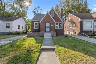 Building Photo - 13575 Rutherford St