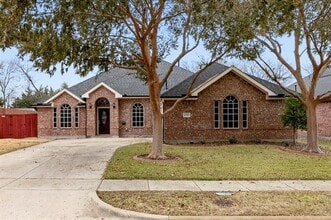 Building Photo - 1713 Grand Canyon Way