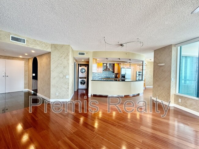 Building Photo - 1540 Gulf Blvd