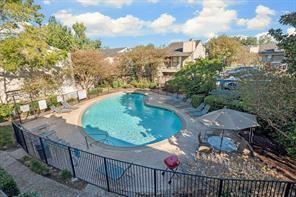 Foto del edificio - 5711 Sugar Hill Dr