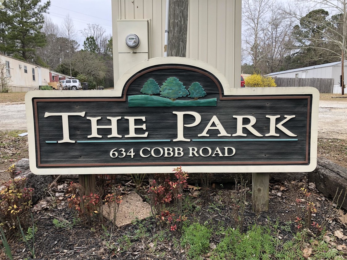 Primary Photo - 634 Cobb Rd