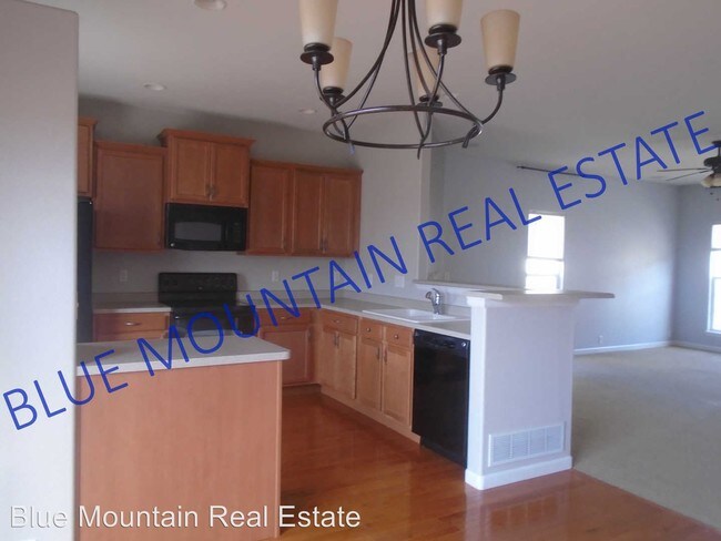 Foto del edificio - 977 Burning Bush Point