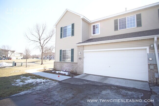 Building Photo - 11216 Isanti Ct NE