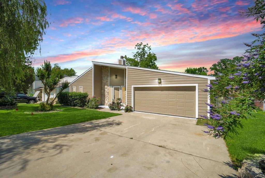 Foto principal - 964 Lake View Dr