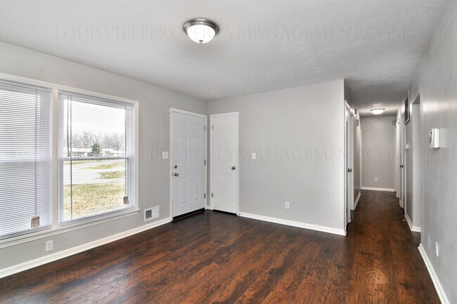 Building Photo - 118 Daryl Ct
