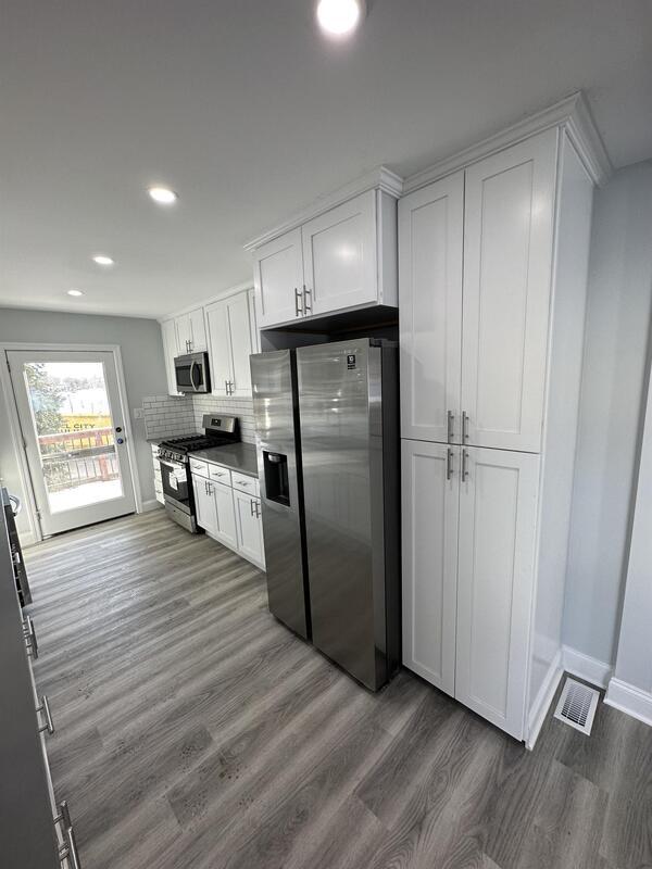 Primary Photo - 228 Chesna Dr