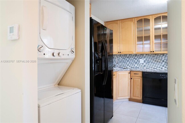 Building Photo - 1494 Springside Dr