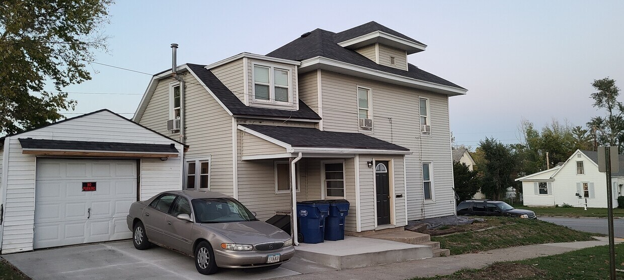 311 S 3rd St, Marshalltown, IA 50158 Townhome Rentals in Marshalltown
