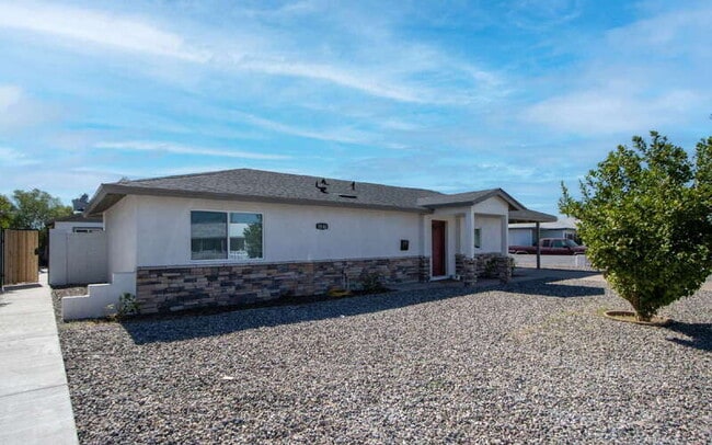 Photo - 1503 W Garden St House