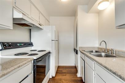 Building Photo - 104 N 11th St