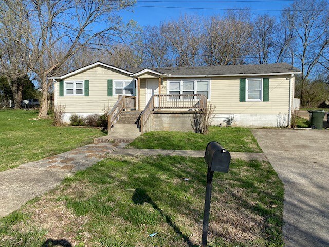 Primary Photo - 789 Anthony St